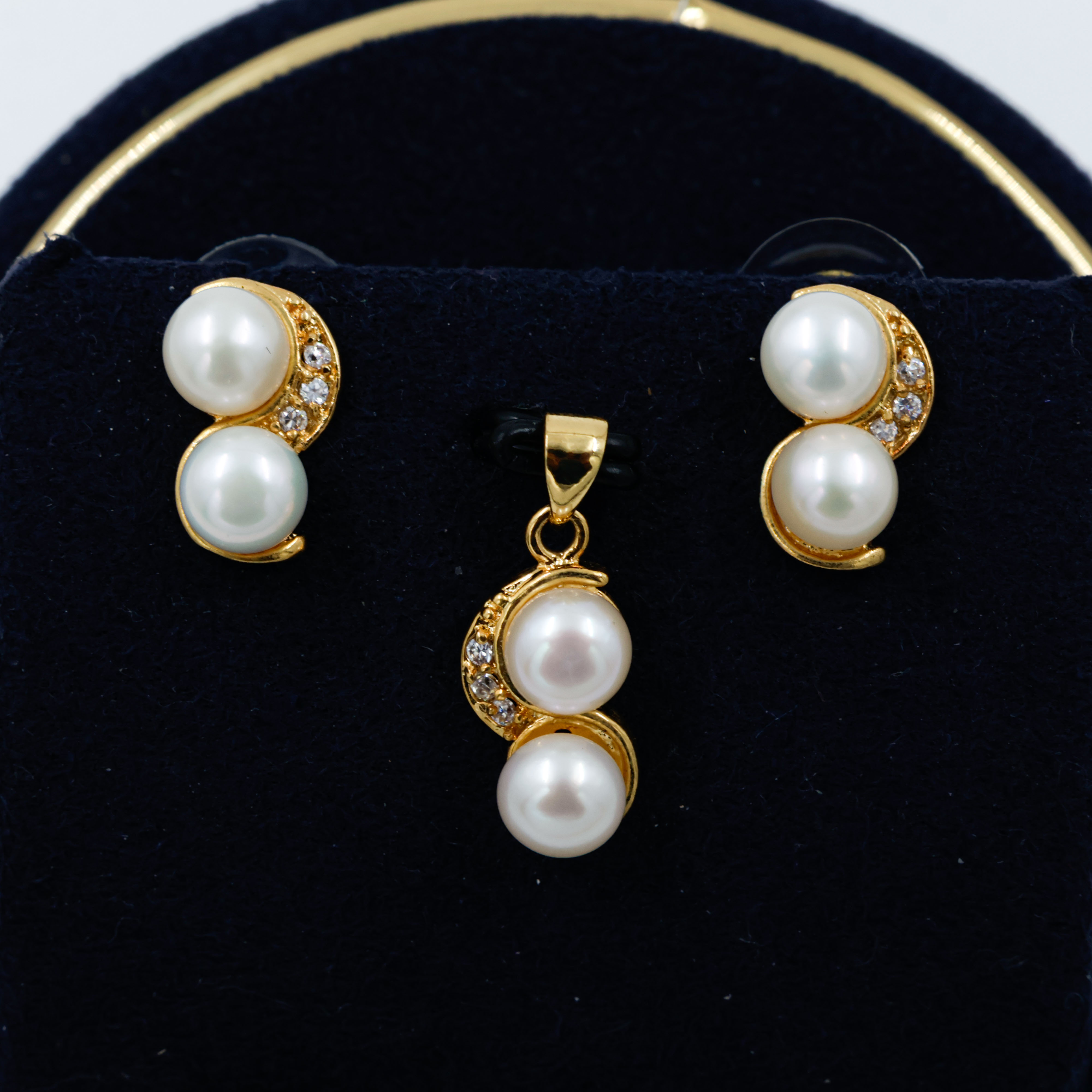 Pearl Pendant Set Without Chain